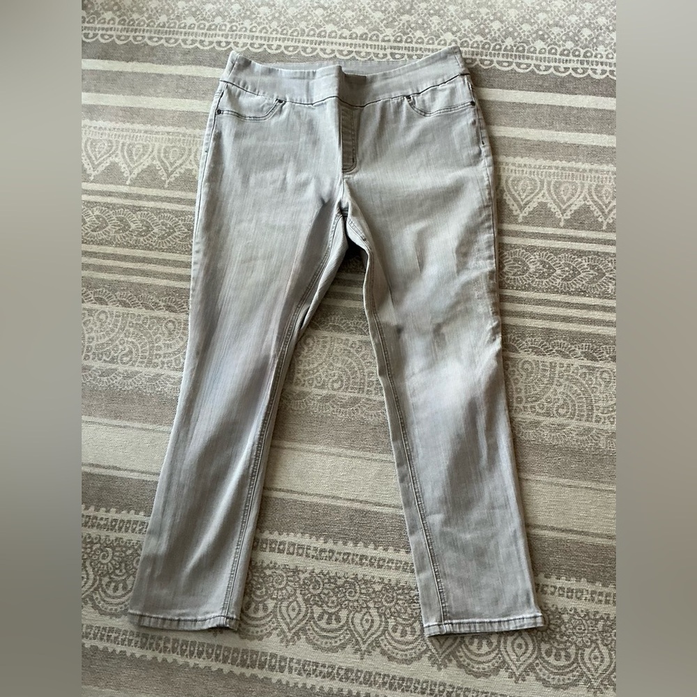 Chico's Gray Women Jeggings